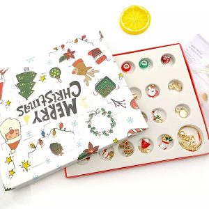 Kalendarz adwentowy z biżuterią 03