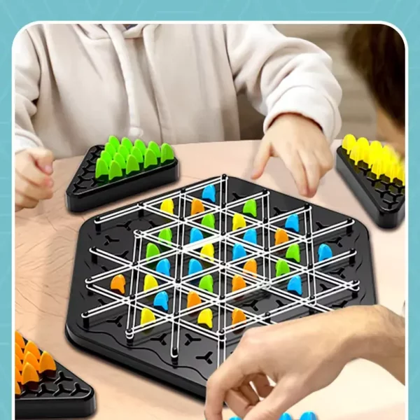 TRIANGLE GAME – Gra trójkątna slider