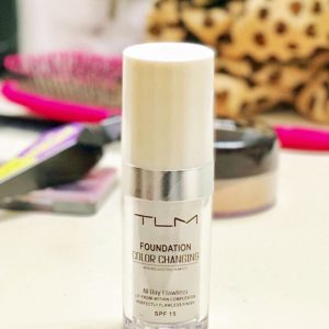 Magic Foundation – Płynny podkład do twarzy z efektem idealnej skóry 03